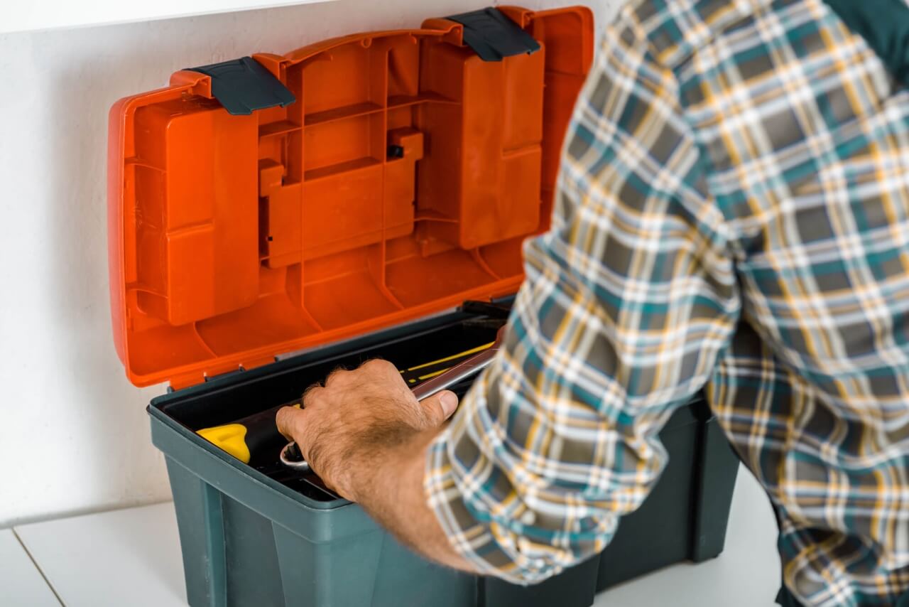 Tools maintenance success place What are the essential tools for home maintenance